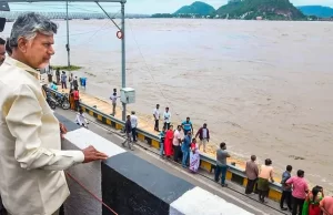 YSRCP govt did not take care of Budameru bunds, says Naidu