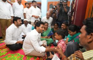 No safety for women, no law and order in AP, says Jagan