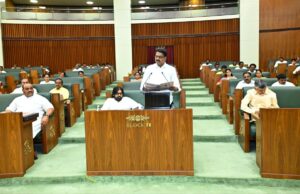 Keshav presents Rs 2.94 lakh crore budget for AP